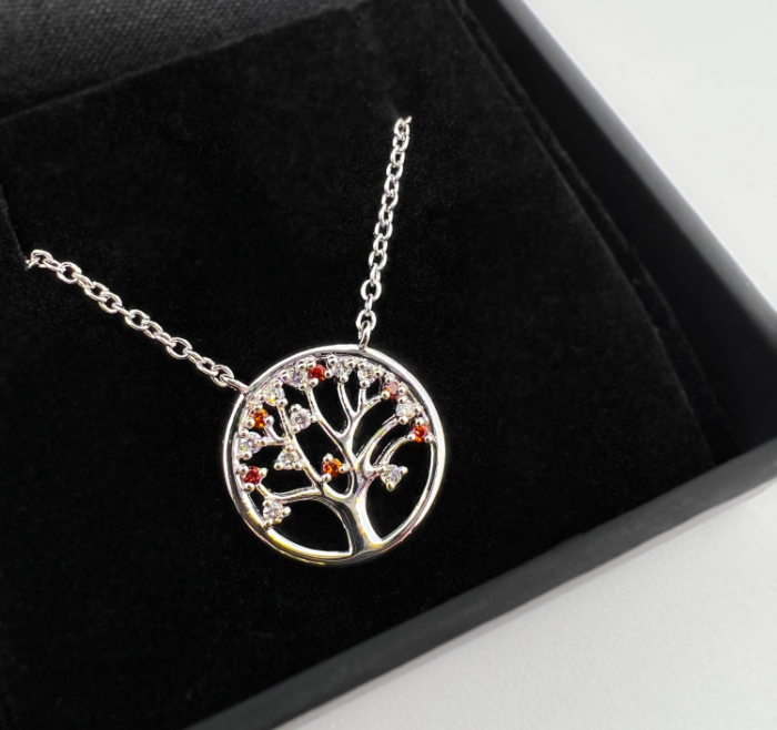 Garnet Tree white Necklace